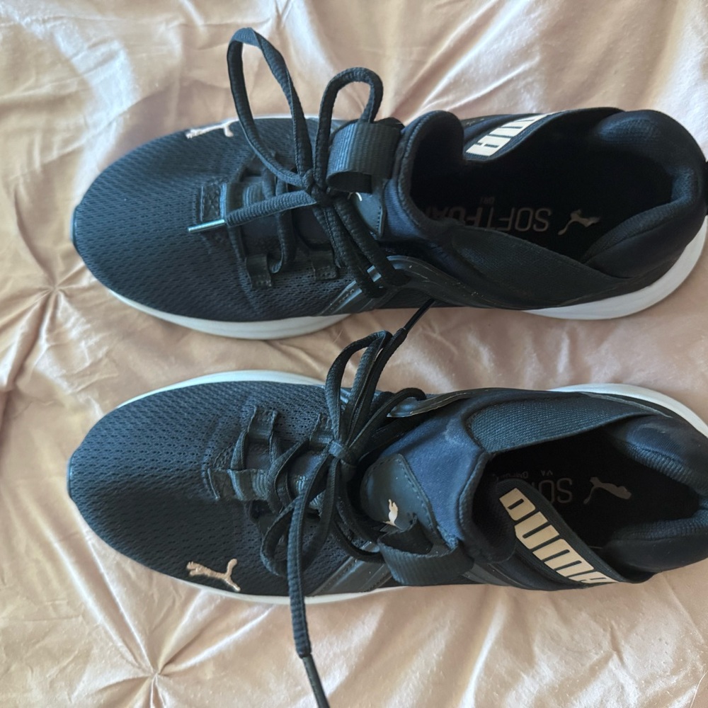 PUMA Women's Black and White Athletic Shoes